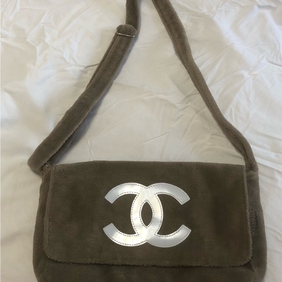 CHANEL Bag - Picture 3 of 7